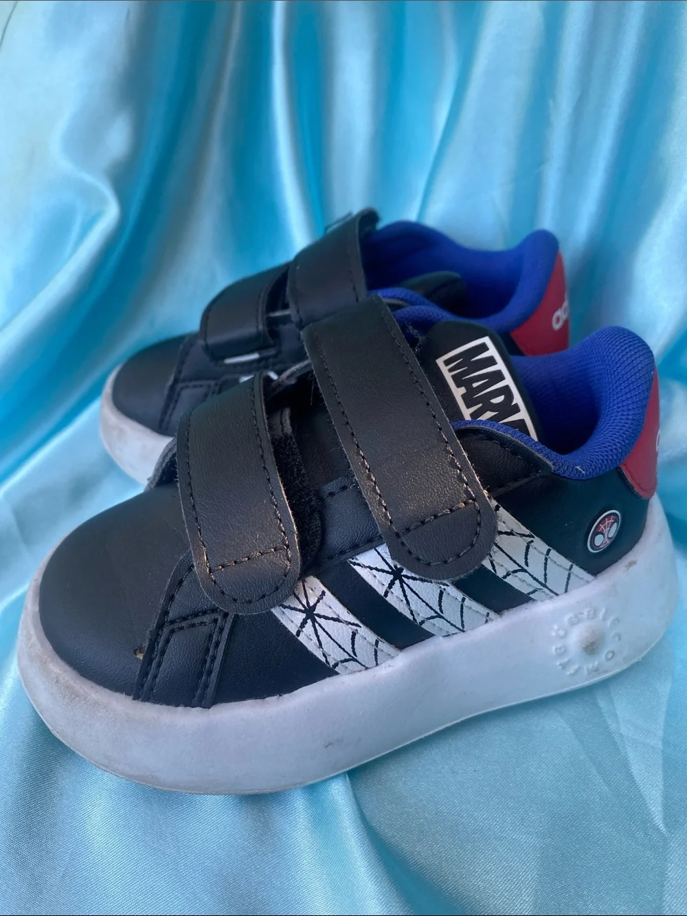 Kids Black Adidas marvel Spider-Man Accent Sneakers shoes